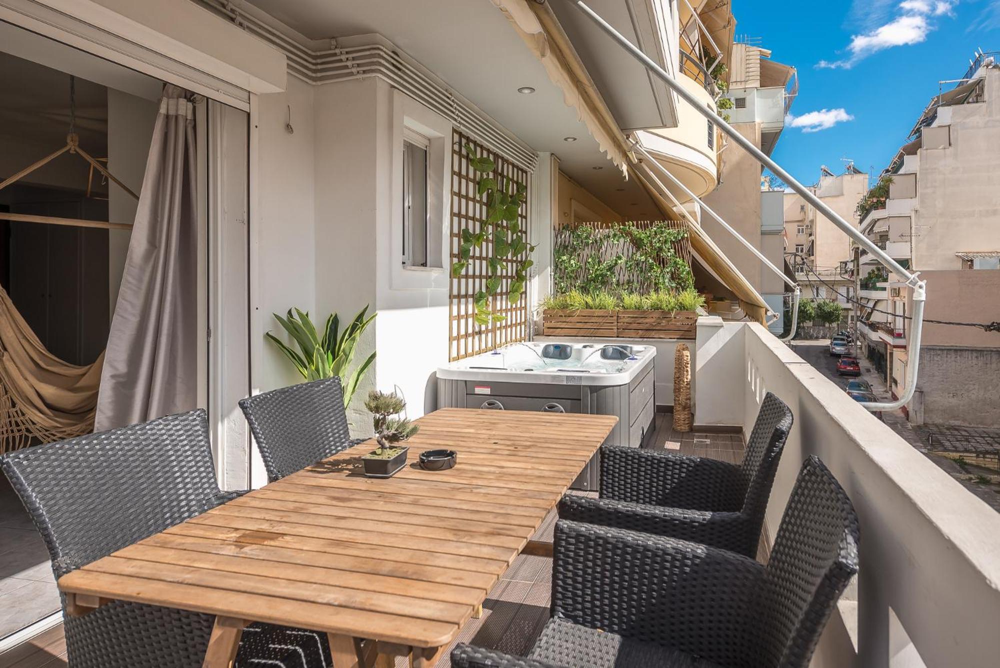 Athenian Home Kültér fotó